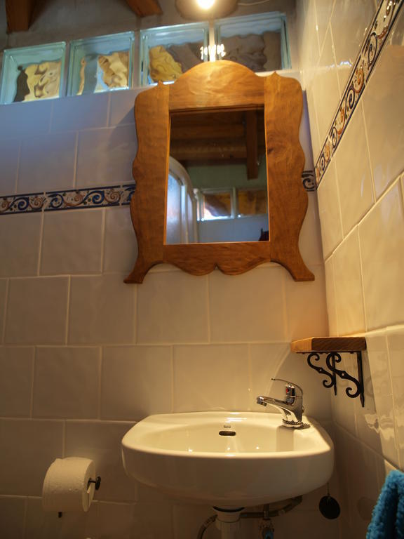 Gasthaus O'Porron Sabiñánigo Zimmer foto