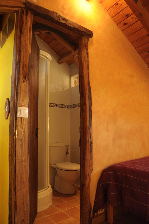 Gasthaus O'Porron Sabiñánigo Zimmer foto